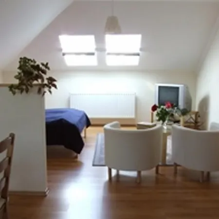 Ilona Apartmanhaz Komárom Exterior foto