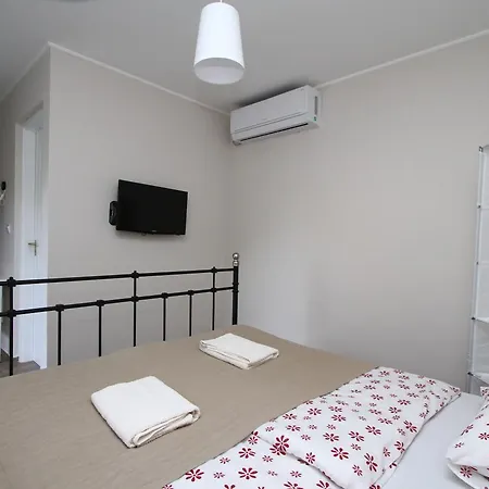 Ilona Apartmanhaz Komárom Exterior foto