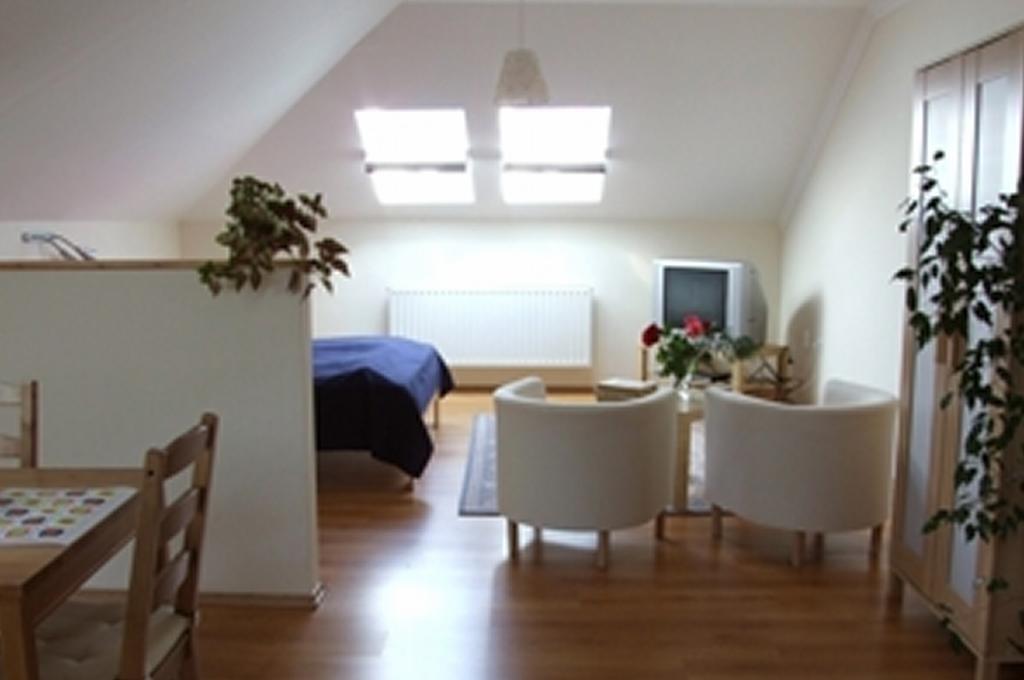 Ilona Apartmanhaz Komarom